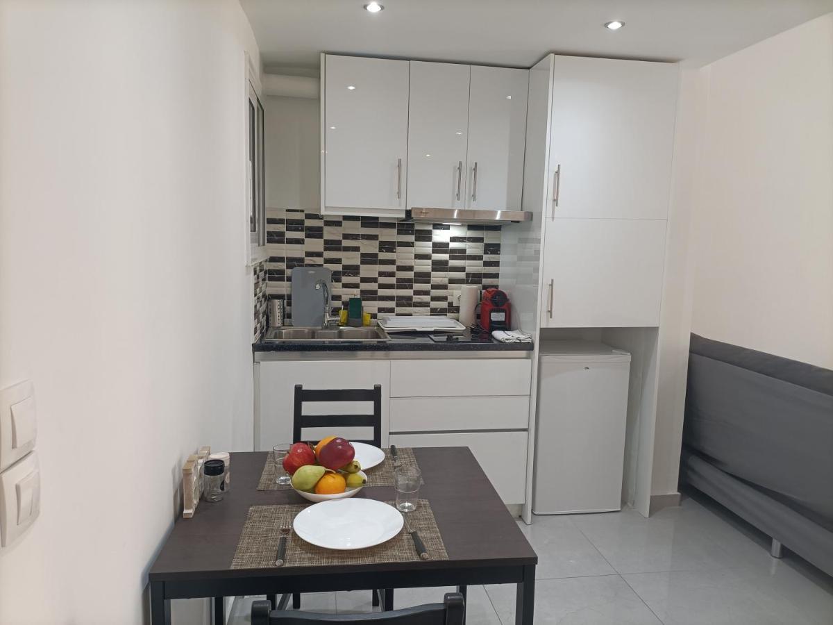 City O-Central Apartment Атина Екстериор снимка