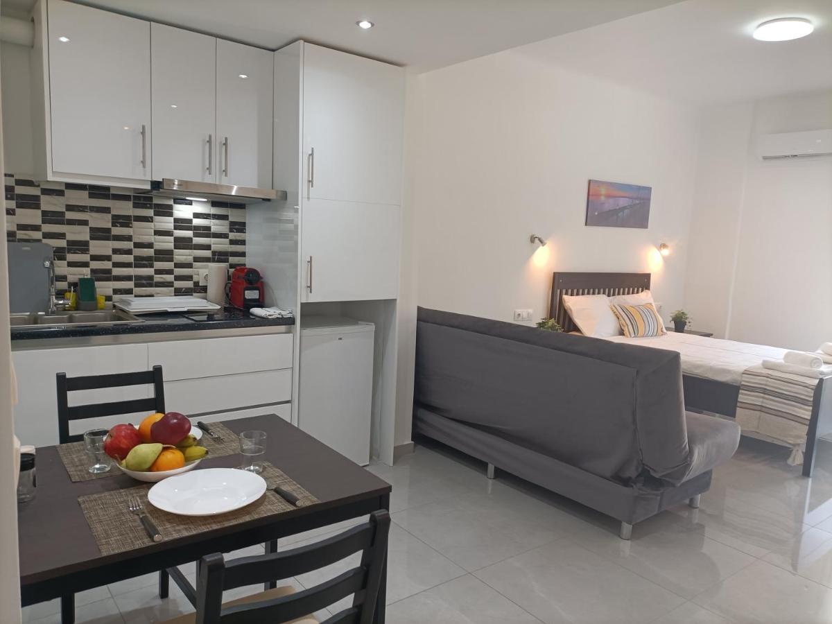 City O-Central Apartment Атина Екстериор снимка